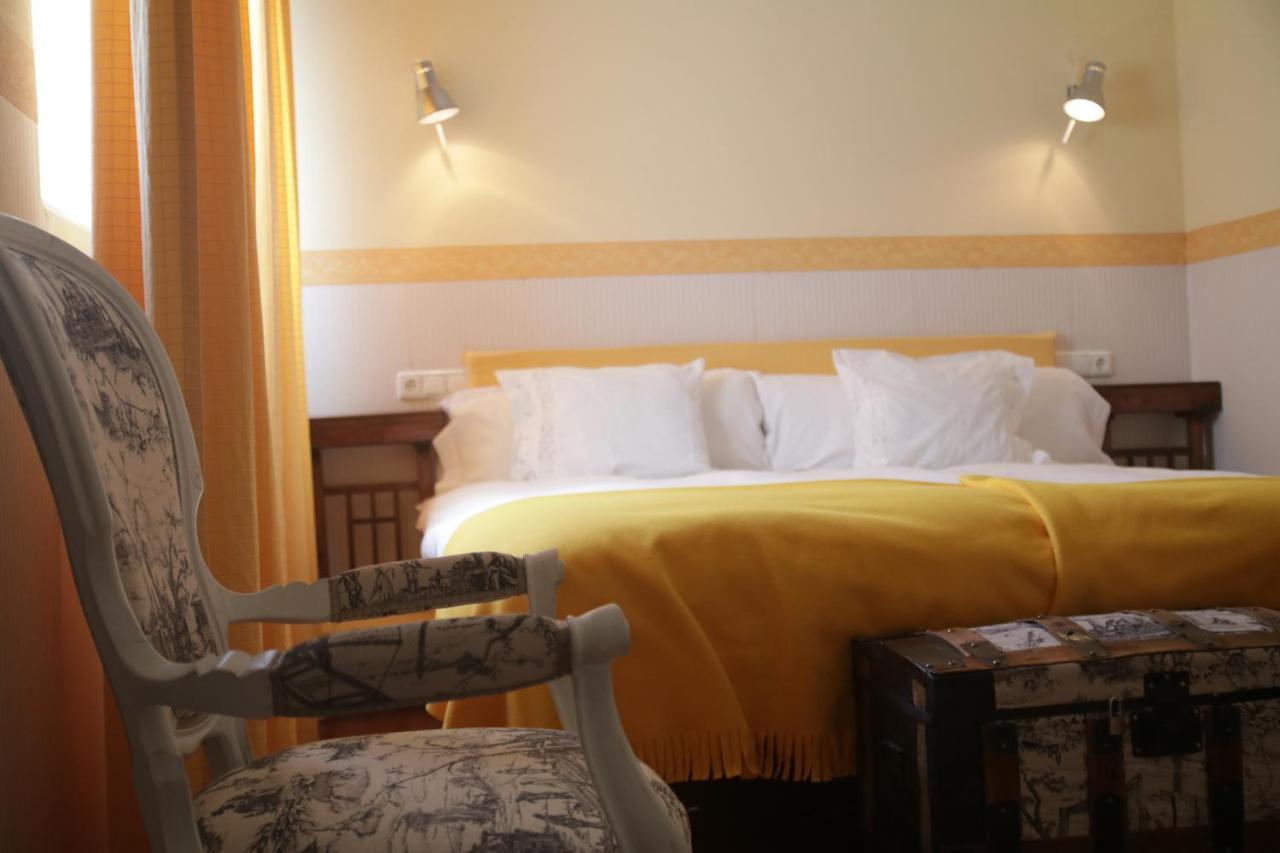 Hotel Villa Maria Fuentes de Béjar Eksteriør billede