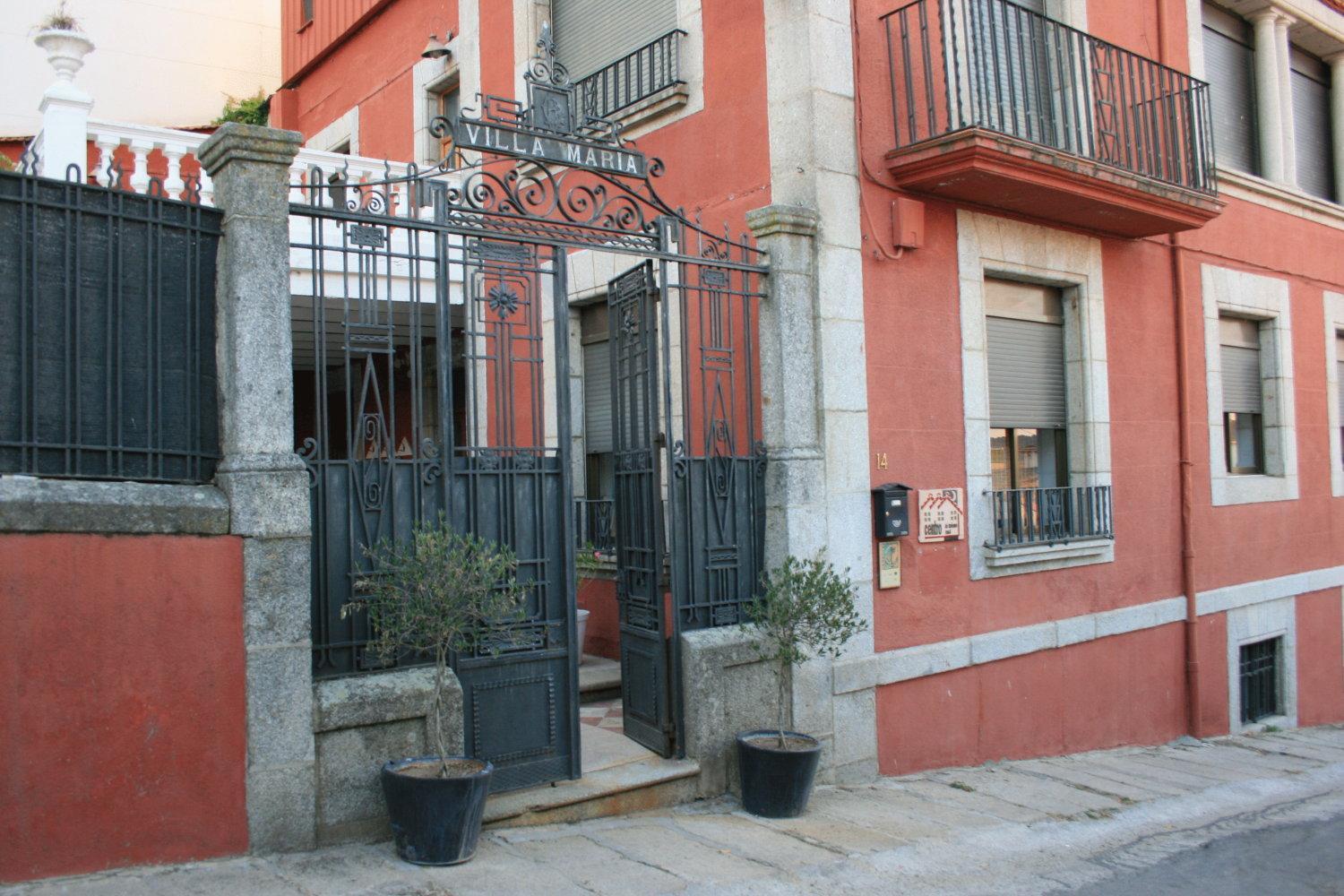 Hotel Villa Maria Fuentes de Béjar Eksteriør billede